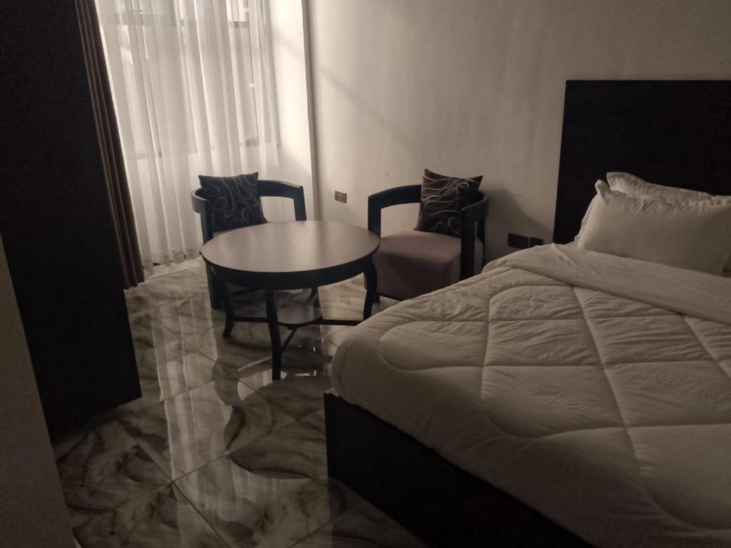 Water Pavilion Hotel Keroka Екстериор снимка