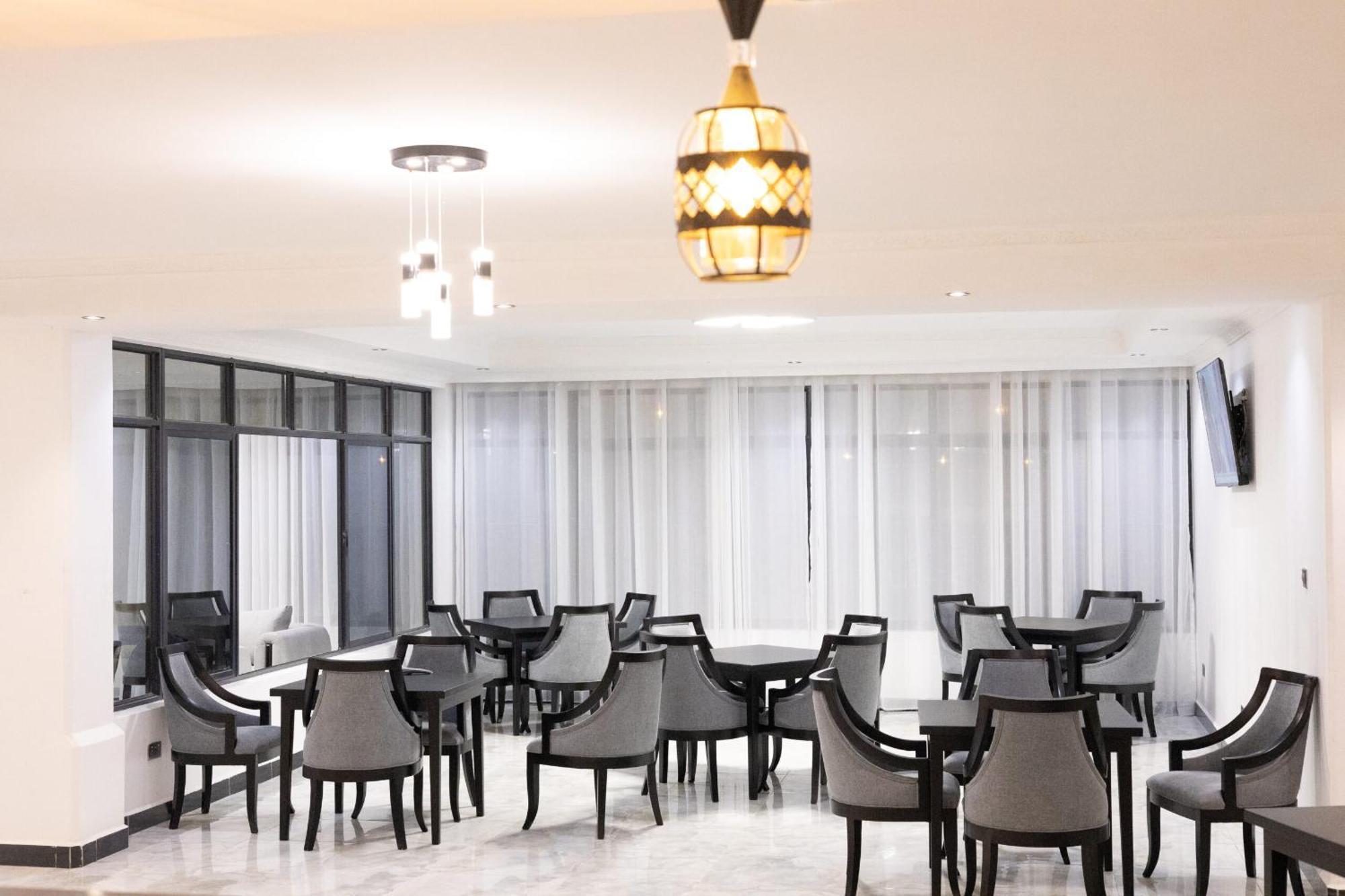 Water Pavilion Hotel Keroka Екстериор снимка