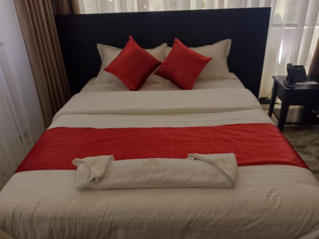 Water Pavilion Hotel Keroka Екстериор снимка